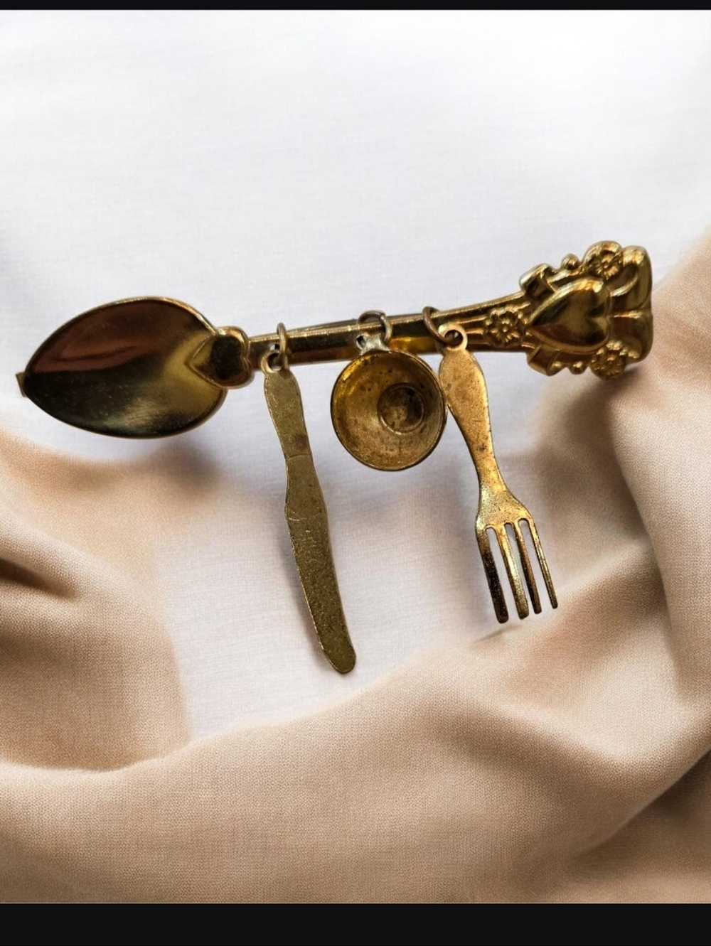 Gold-tone Miniature Cutlery Brooch Pin Spoon Cup Knife Fork‎ Brooch Chef Gift